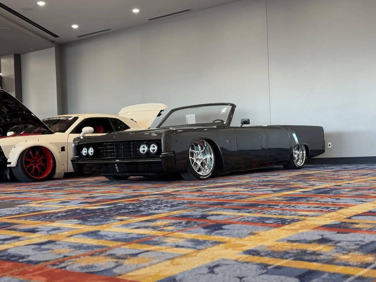 Lincoln Continental custom build by Ernie's Custom Shop, photo 4 of 9