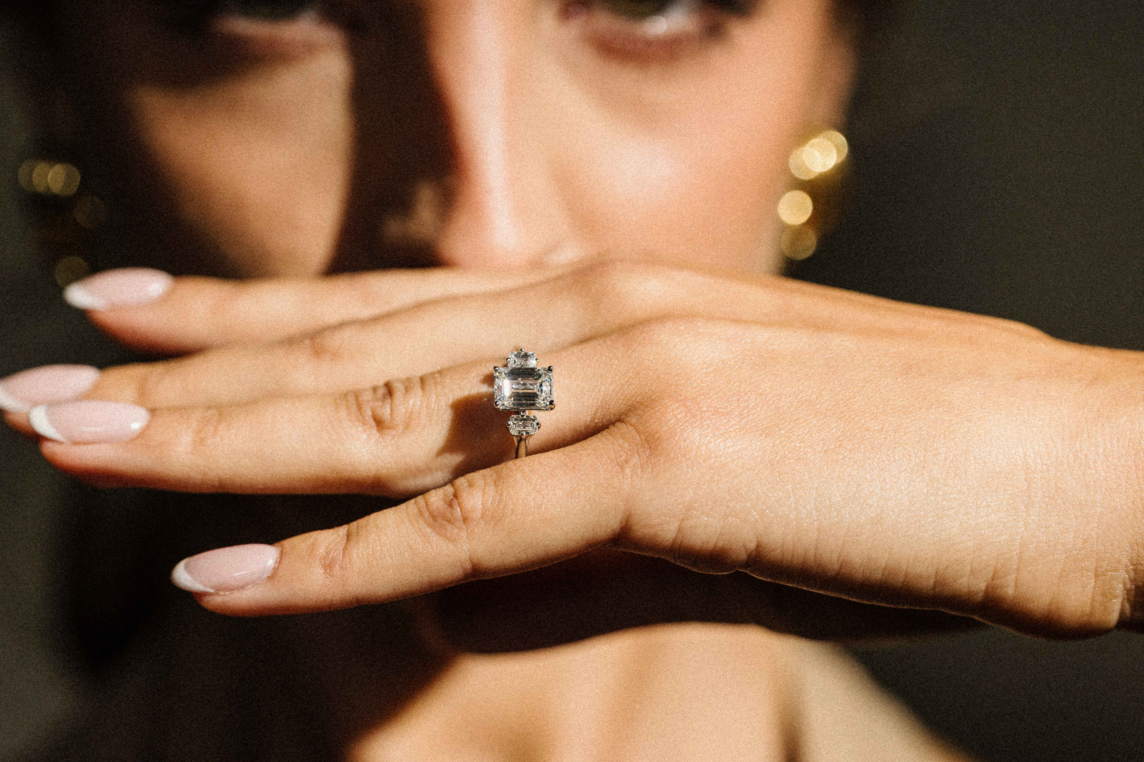 Kiara (White Gold) worn on the hand