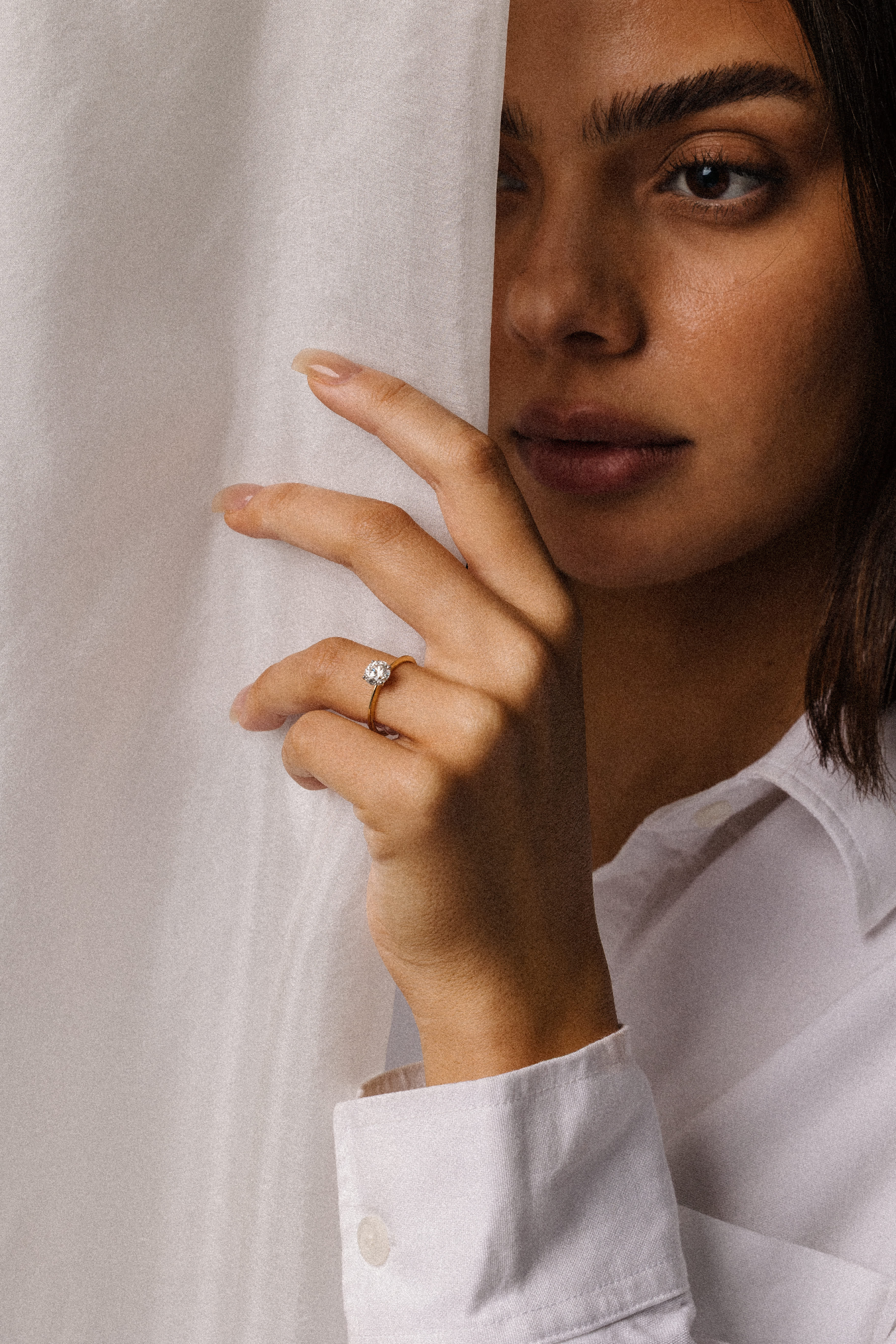 Sienna ring, side view