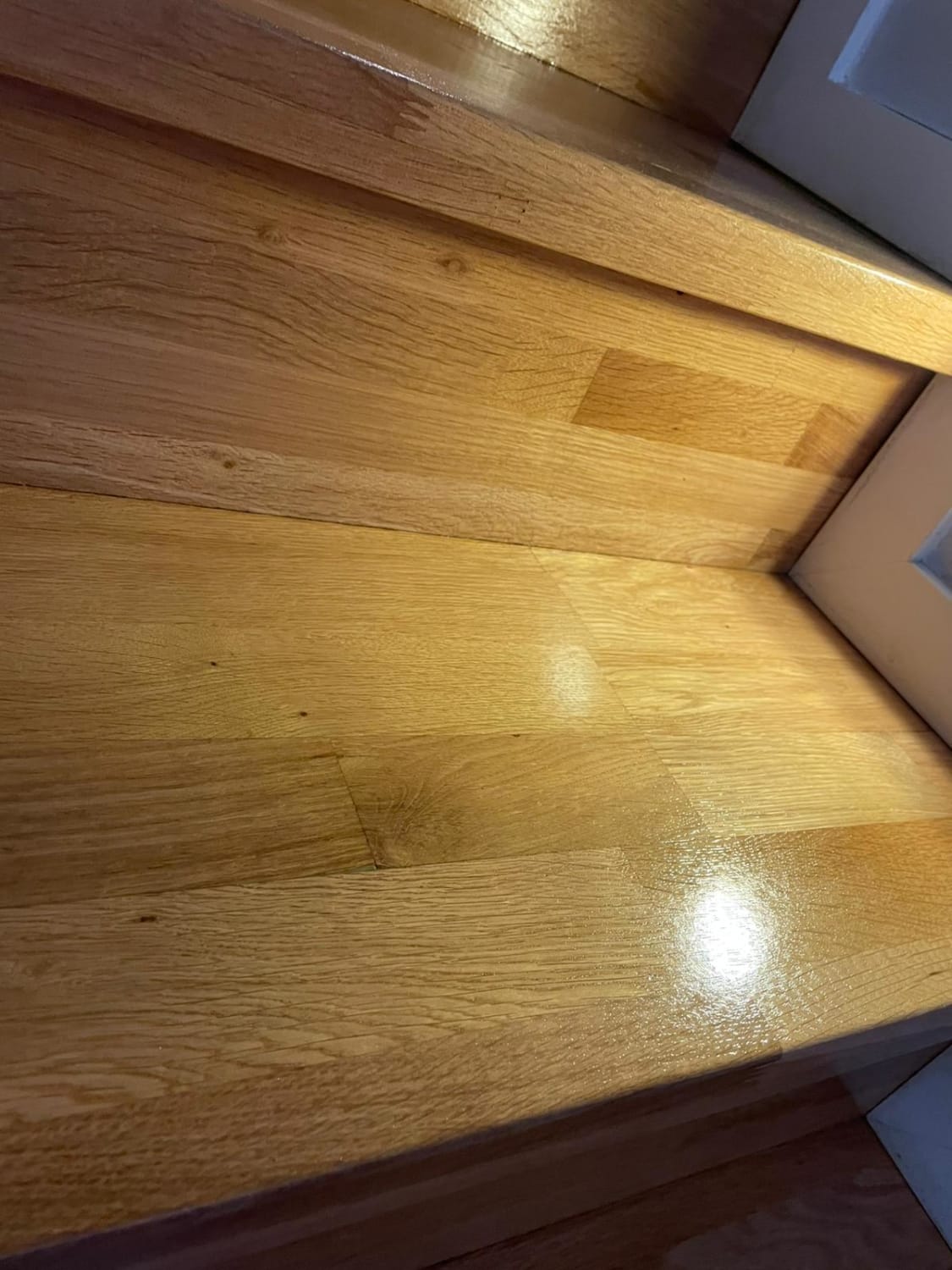 3S STRİP MEŞE LAMİNE PARKE MERDİVEN