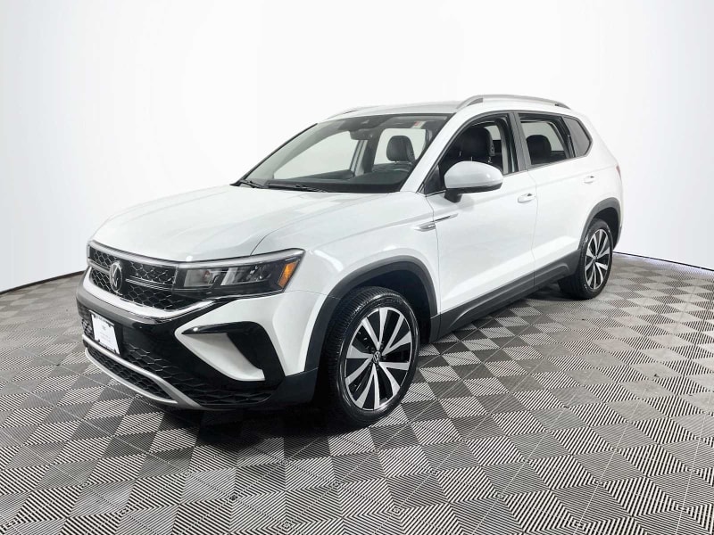 2024 VOLKSWAGEN Taos