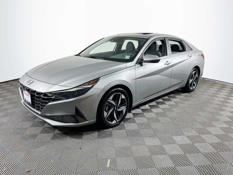 2022 HYUNDAI Elantra