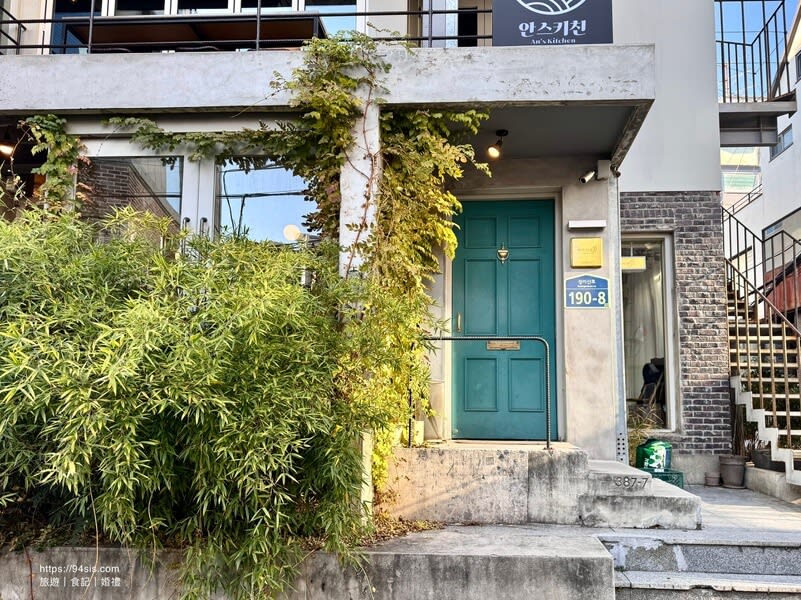 NESI SABUN-四時四分- 네시사분-甜點店-當季水果-SEOUL-弘大站-首爾-韓國-延南洞-弘大甜點-水果蛋糕-咖啡廳推薦-首爾咖啡廳-首爾自由行