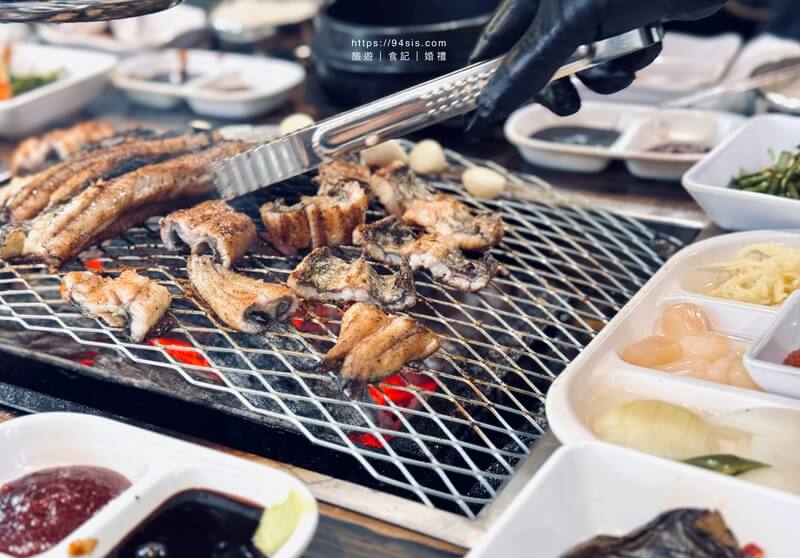 弘大風川鰻魚-弘大-炭烤鰻魚-首爾美食-自由行-韓國旅遊-弘大美食-首爾鰻魚餐廳-自助旅行-弘大燒烤-SEOUL-風川鰻魚-首爾炭烤鰻魚-韓國美食推薦