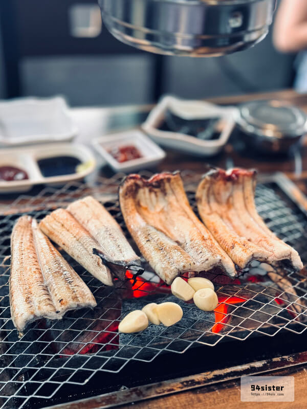 弘大風川鰻魚-弘大-炭烤鰻魚-首爾美食-自由行-韓國旅遊-弘大美食-首爾鰻魚餐廳-自助旅行-弘大燒烤-SEOUL-風川鰻魚-首爾炭烤鰻魚-韓國美食推薦
