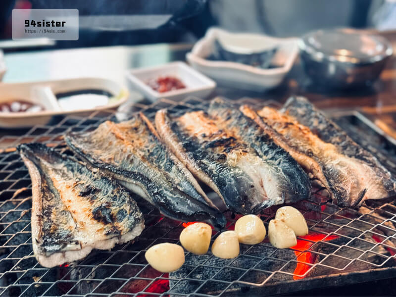 弘大風川鰻魚-弘大-炭烤鰻魚-首爾美食-自由行-韓國旅遊-弘大美食-首爾鰻魚餐廳-自助旅行-弘大燒烤-SEOUL-風川鰻魚-首爾炭烤鰻魚-韓國美食推薦