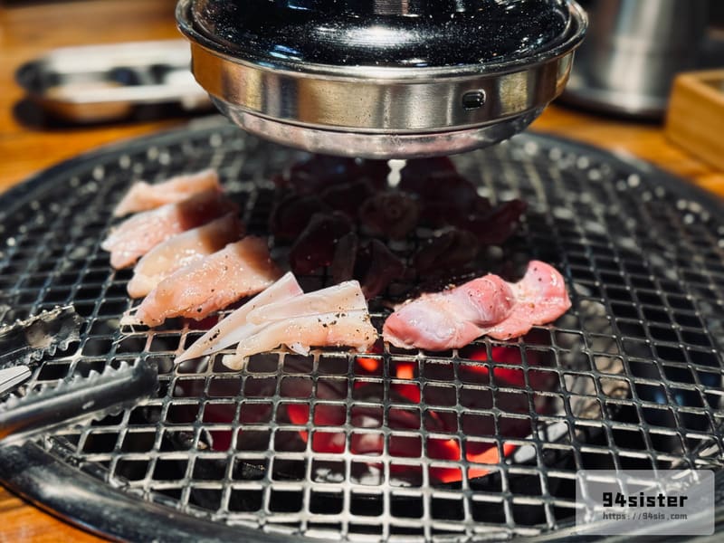 松雞屋-弘大-炭烤雞肉-首爾美食-自由行-韓國旅遊-弘大美食-首爾烤肉餐廳-自助旅行-弘大烤肉-SEOUL-songgyeok-弘大松雞屋-首爾炭烤雞肉-韓國美食推薦
