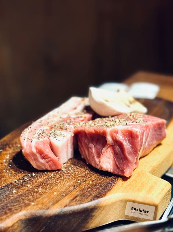 豬名家-韓式烤肉-SEOUL-弘大站-首爾-韓國-餐廳-延南洞美食-豬頸肉-豬五花-韓式泡菜-韓國旅行-自由行-首爾自助旅行-弘大烤肉-蒸蛋-弘大美食