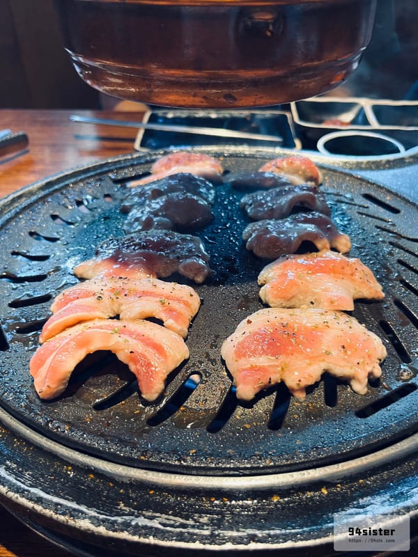 豬名家-韓式烤肉-SEOUL-弘大站-首爾-韓國-餐廳-延南洞美食-豬頸肉-豬五花-韓式泡菜-韓國旅行-自由行-首爾自助旅行-弘大烤肉-蒸蛋-弘大美食