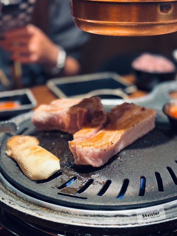 豬名家-韓式烤肉-SEOUL-弘大站-首爾-韓國-餐廳-延南洞美食-豬頸肉-豬五花-韓式泡菜-韓國旅行-自由行-首爾自助旅行-弘大烤肉-蒸蛋-弘大美食