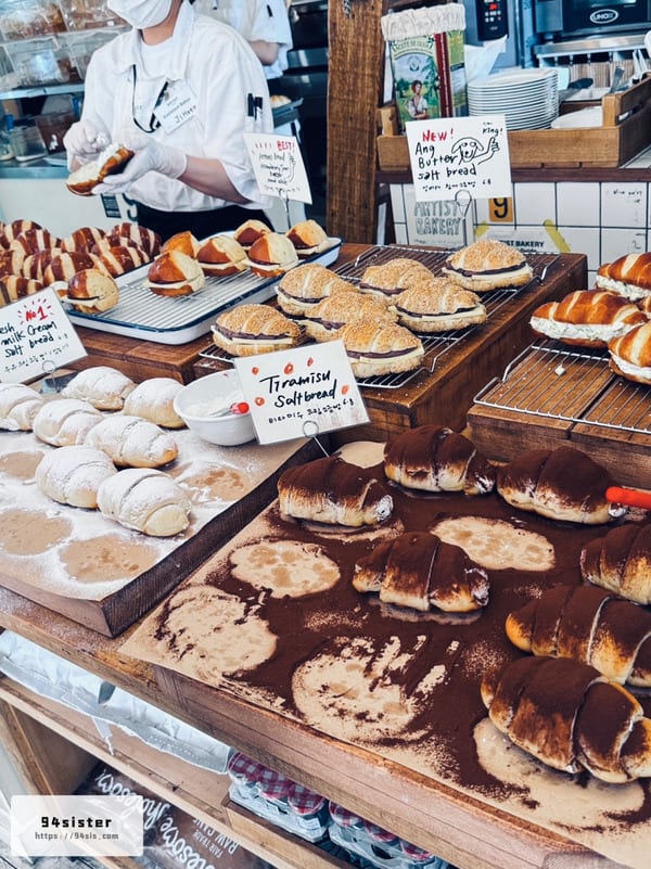 ARTIST-BAKERY-SEOUL-安國站-首爾-韓國-咖啡廳-人氣美食-韓國旅行-自由行-排隊名店-鹽麵包-鹽可頌-首爾自助旅行-倫敦貝果博物館