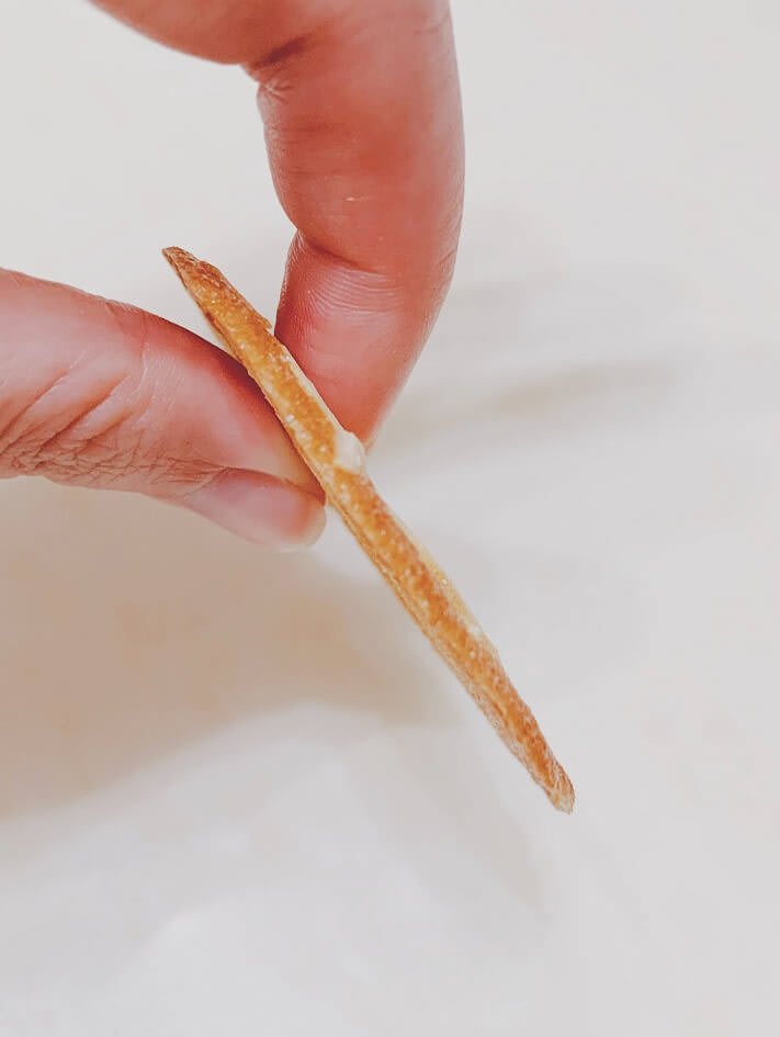 法式杏仁瓦片，超級薄，也是難得脆口的一款！（Photo by Selena）