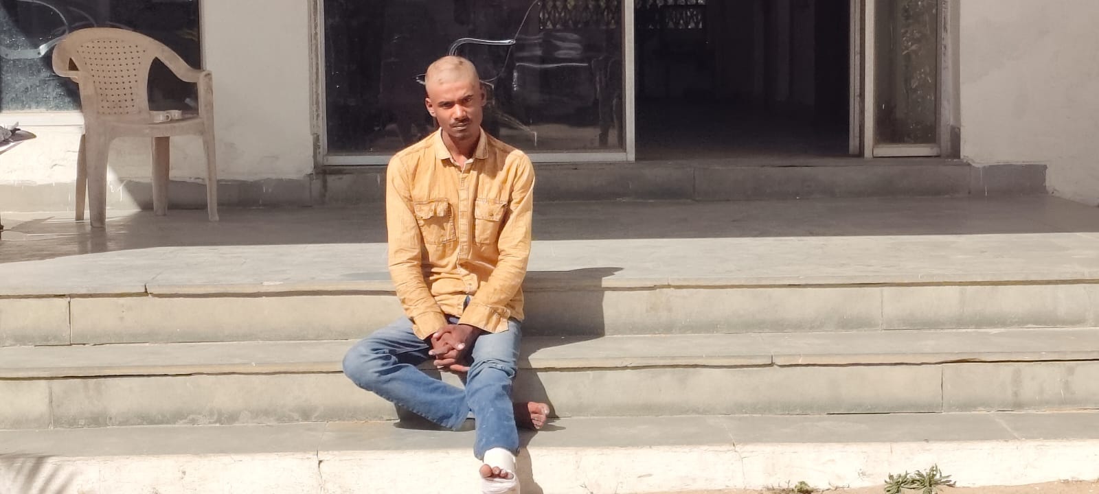 चाकूबाजी की वारदात को अंजाम देने वाला आरोपी हुआ गिरफ्तार, घायलों का जिला अस्पताल में इलाज जारी