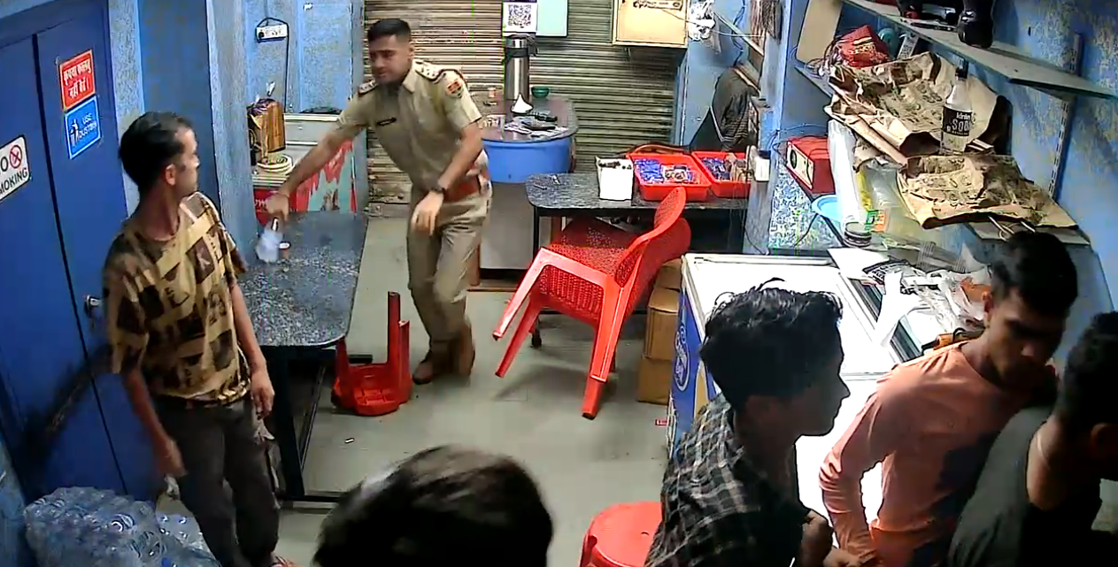 अंबामाता थानाधिकारी की दबंगई का वीडियो वायरल, कैफे में घुसकर युवकों से की मारपीट