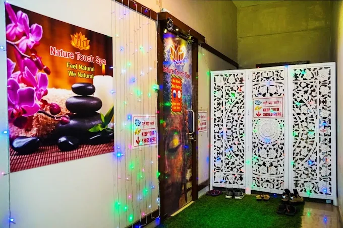 स्पा सेंटर में पुलिस की रेड, संचालिका गिरफ्तार