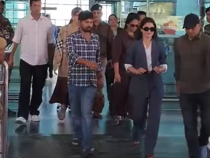 एक्ट्रेस रश्मिका और एक्टर विजय देवरकोंडा उदयपुर पहुंचे