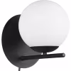 Ronde mat zwarte LED wandlamp met E14 fitting en snoer, modern design, 28W vermogen Ronde mat zwarte LED wandlamp met E14 fitting en snoer, modern design, 28W vermogen