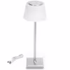 Dimbare draadloze LED wandlamp en tafellamp in wit met USB oplader en 400 lumen lichtopbrengst Dimbare draadloze LED wandlamp en tafellamp in wit met USB oplader en 400 lumen lichtopbrengst