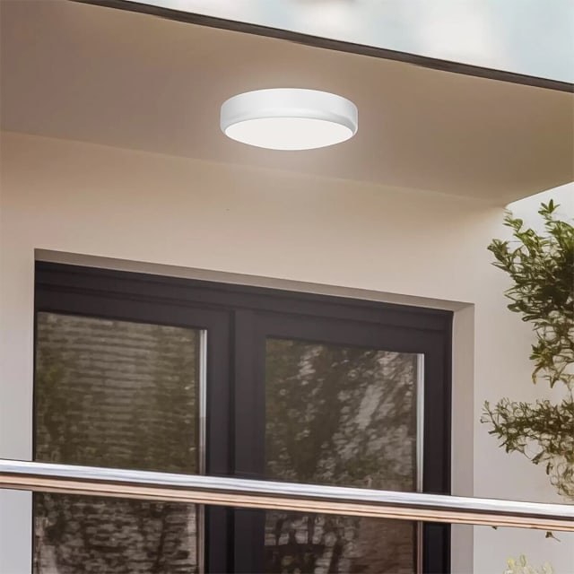 ronde witte LED plafondlamp 20W met bewegingssensor 2000 lumen koel wit licht IP54 geschikt voor vochtige ruimtes