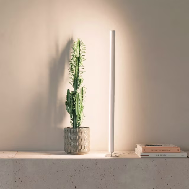 slanke witte LED kweeklamp van 90 cm met 72 watt vermogen en instelbaar lichtspectrum slanke witte LED kweeklamp van 90 cm met 72 watt vermogen en instelbaar lichtspectrum