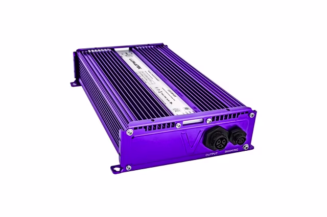 rechthoekige zwarte LED kweeklamp met 125 watt vermogen en 60x120 cm belichtingsoppervlak rechthoekige zwarte LED kweeklamp met 125 watt vermogen en 60x120 cm belichtingsoppervlak