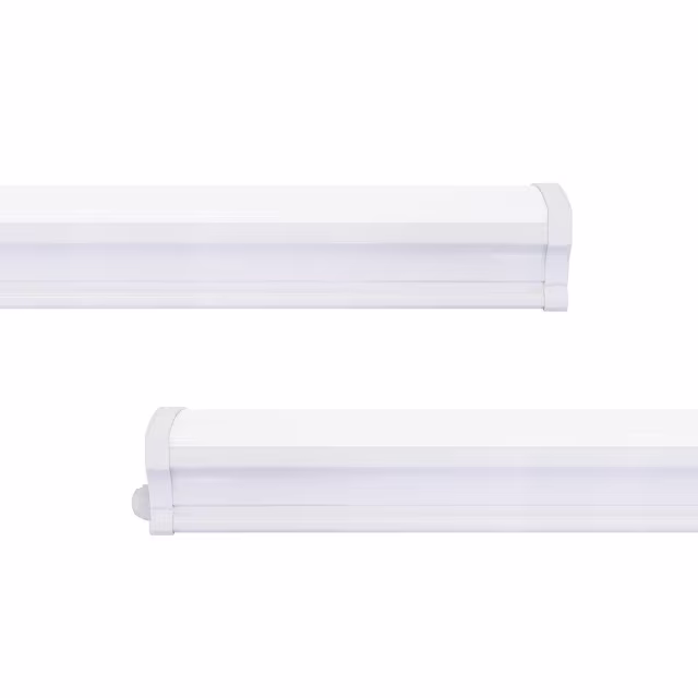 Langwerpig waterdicht LED TL armatuur 40W met helder koelwit licht van 6400K en 4200 lumen