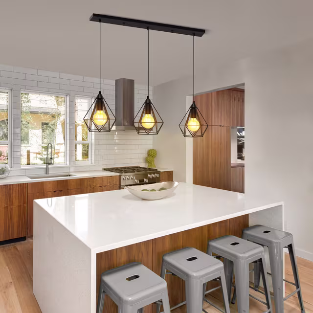 HLW LED Klassieke LED Hanglamp Aigi Elsa - Mat Zwart Aluminium, 3-Lichts E27 Fitting HLW LED Klassieke LED Hanglamp Aigi Elsa - Mat Zwart Aluminium, 3-Lichts E27 Fitting