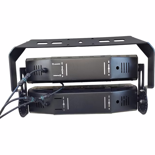 LED sportveldverlichting 500W met helder wit licht 5000K en IP66 bescherming voor buitengebruik LED sportveldverlichting 500W met helder wit licht 5000K en IP66 bescherming voor buitengebruik