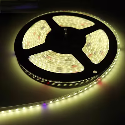 Flexibele 3 meter lange full-spectrum LED kweekstrip 36W met USB aansluiting voor planten groei Flexibele 3 meter lange full-spectrum LED kweekstrip 36W met USB aansluiting voor planten groei