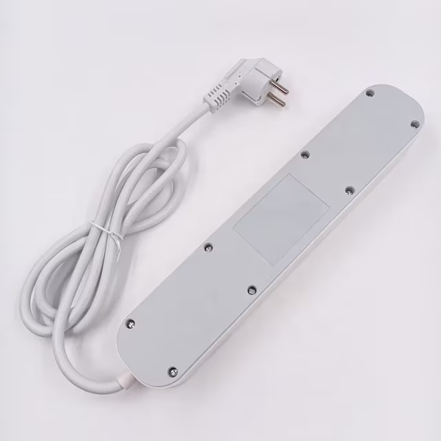 Smartlife Domotica Slimme WiFi Stekkerdoos | 4x EU-stopcontacten | 2x USB-A + 1x USB-C | Spraakbesturing | Timer per poort | Overbelastingsbeveiliging | 3680W | 330x60x40 mm (Schuko)