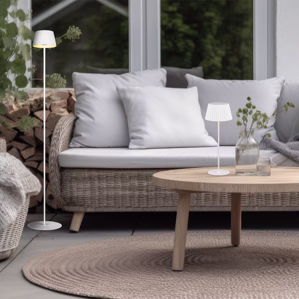 HLW LED LED Tafellamp - Trion Uraz - 1.5W - Warm Wit 3000K - Oplaadbare batterijen - Mat Wit - Metaal HLW LED LED Tafellamp - Trion Uraz - 1.5W - Warm Wit 3000K - Oplaadbare batterijen - Mat Wit - Metaal