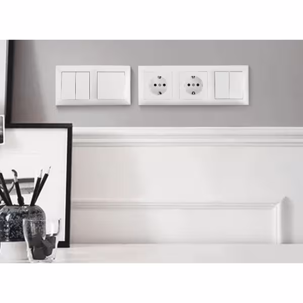 HLW LED Flush-mounted 1x grounded outlet + 2x changeover, white 230V 16A HLW LED Flush-mounted 1x grounded outlet + 2x changeover, white 230V 16A