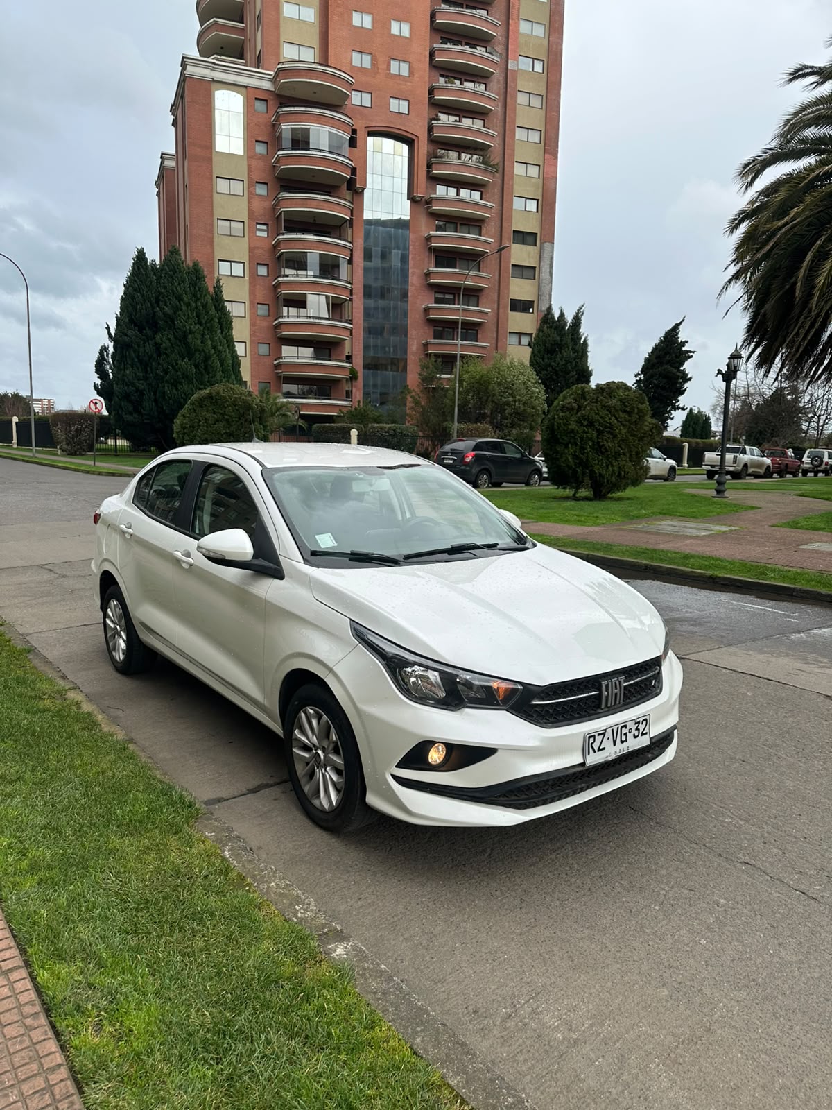 FIAT CRONOS 1.8 - Imagen 2