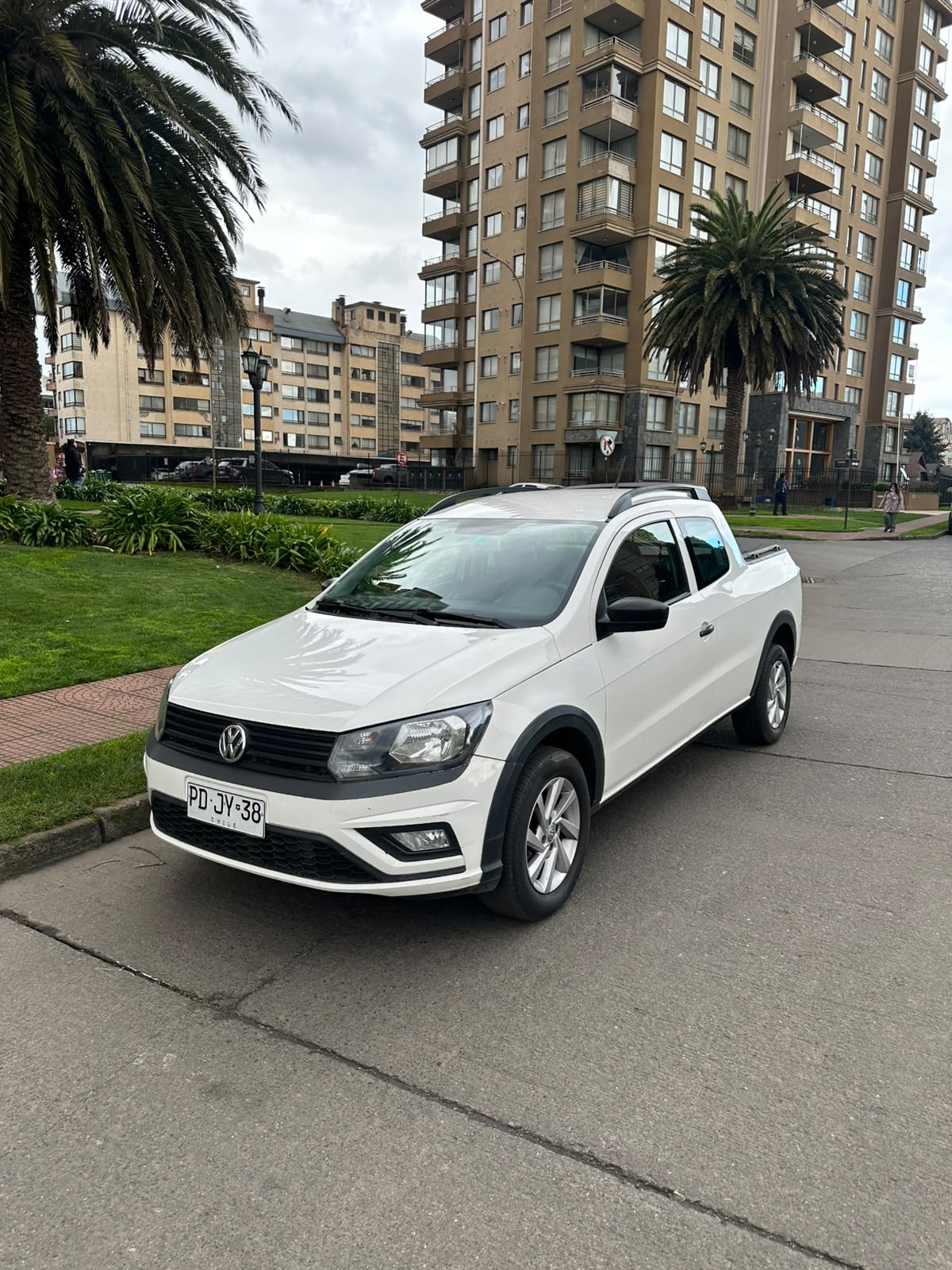 VOLKSWAGEN SAVEIRO 1.6 - Imagen 4