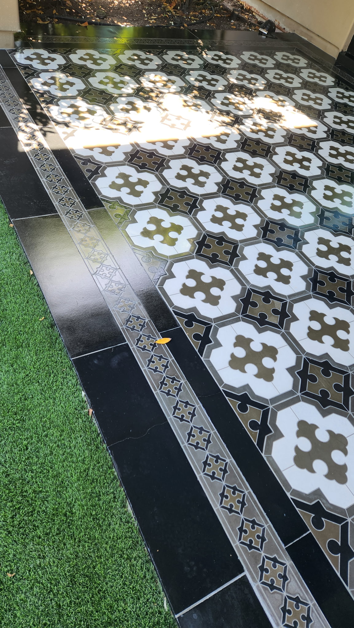 Decorative Tile – Outdoor Patio