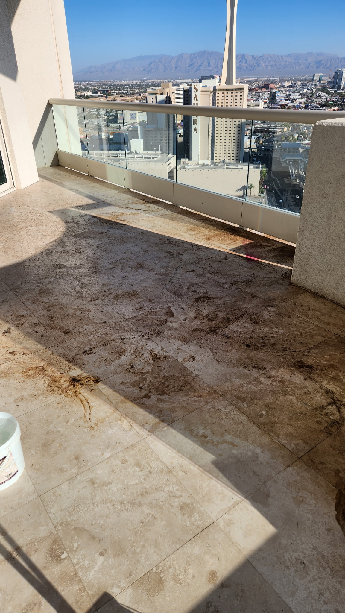 Travertine Balcony – Strip View