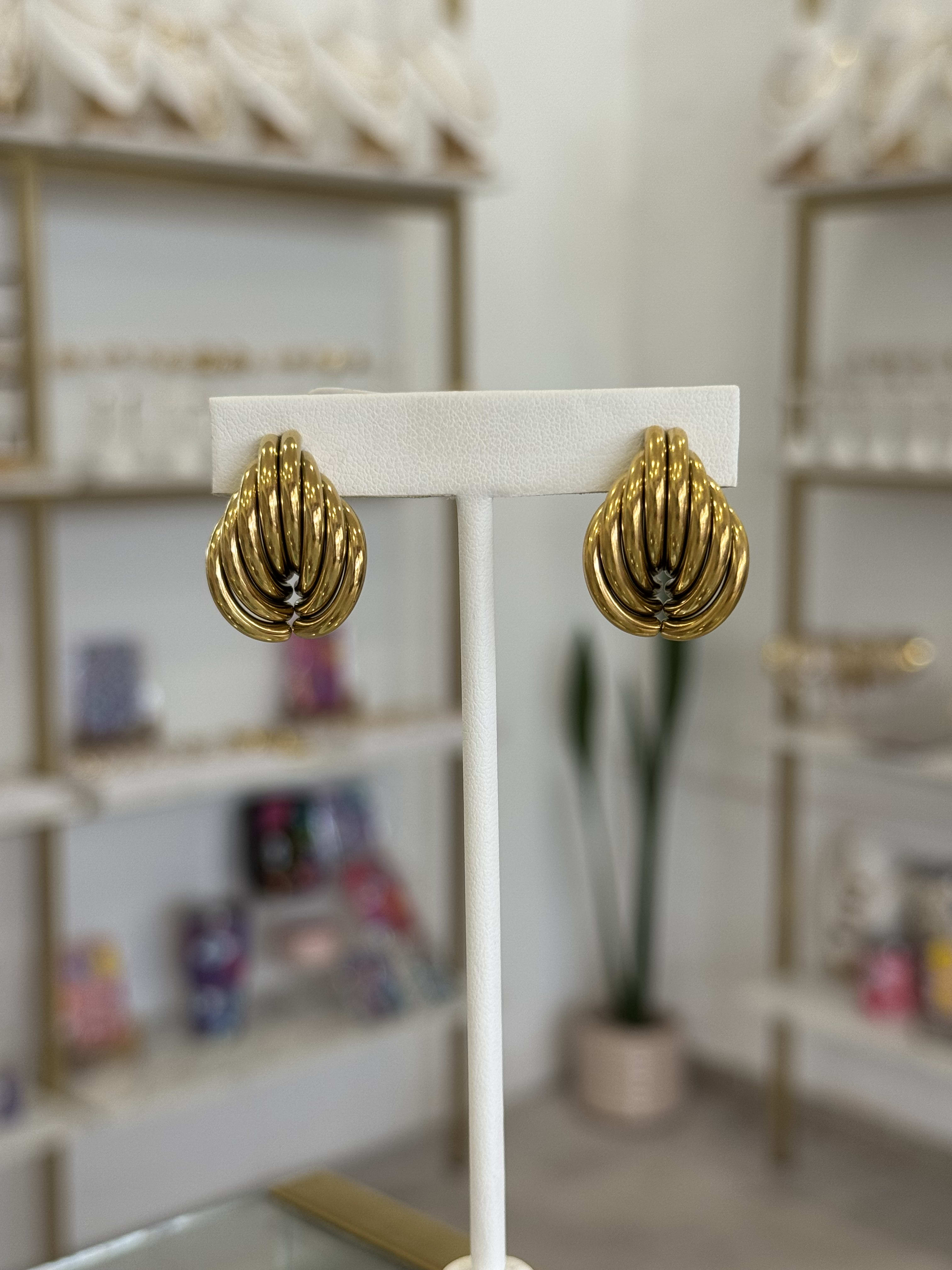 Aretes Clip On Dorados Sin Perforación Baño Oro Mujer
