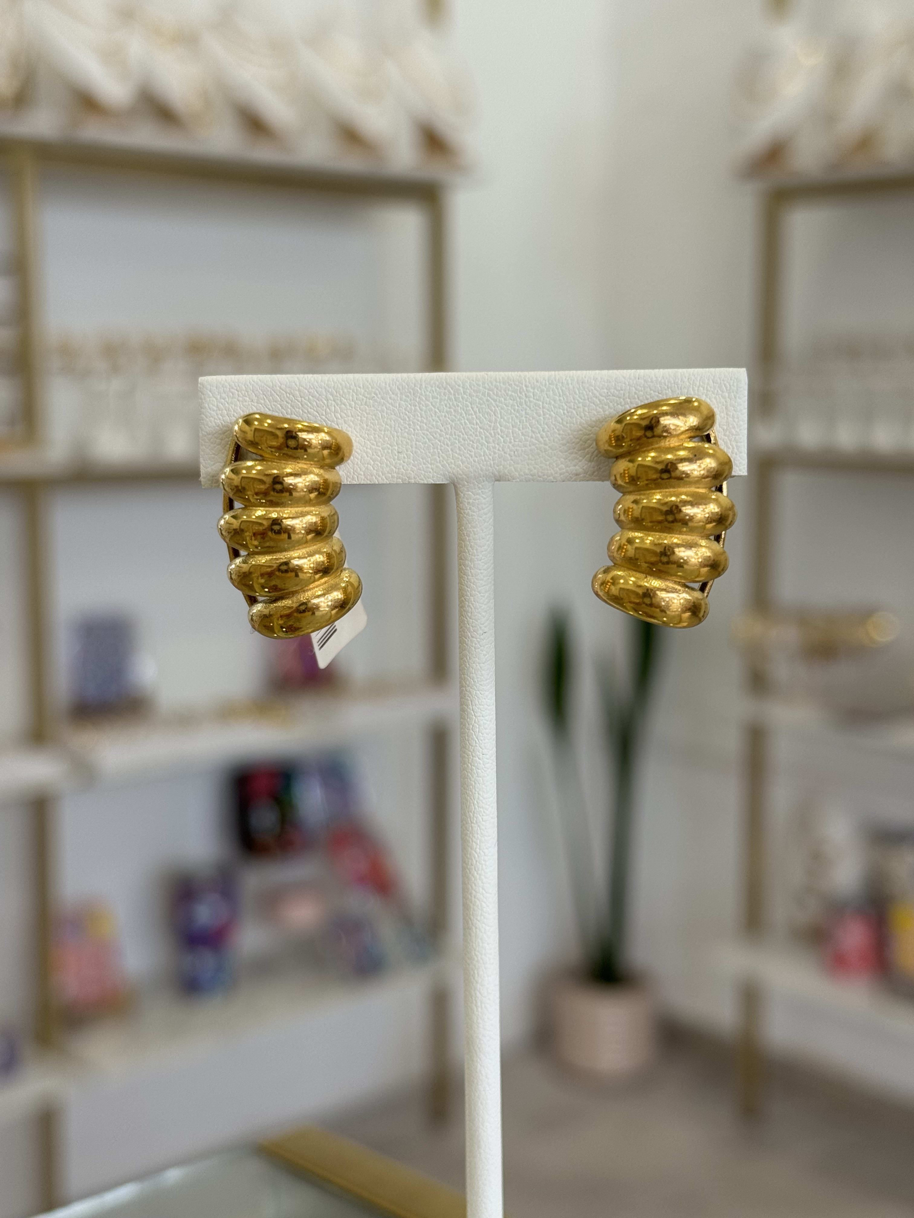 Aretes simuladores, Acero Inoxidable