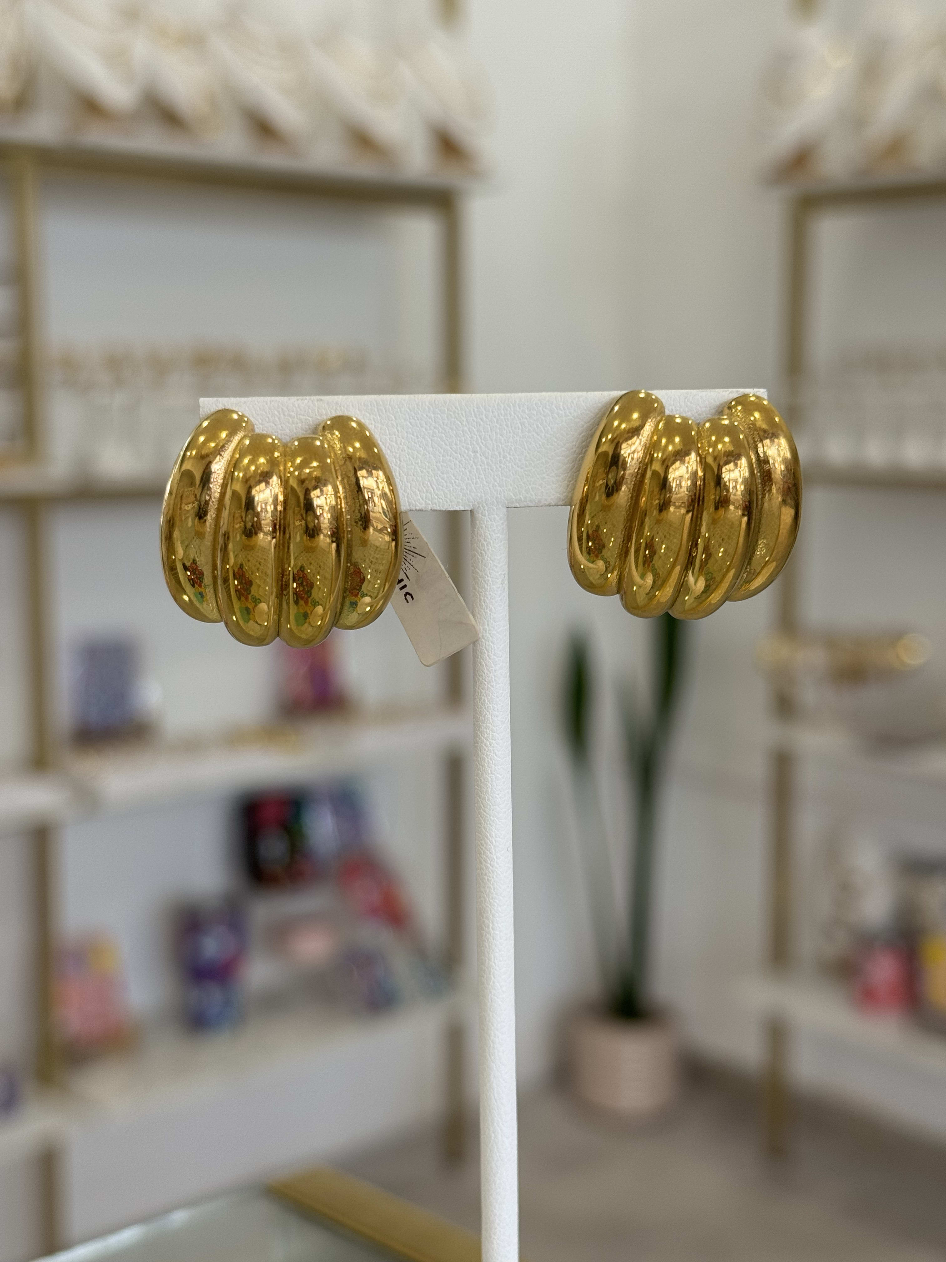 Aretes Chunky Acanalados Dorados Textura Baño Oro