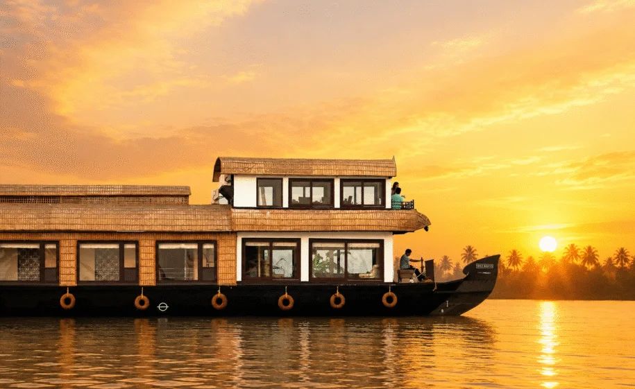 Luxury Houseboat for Sale in Kerala โ Premium Backwater Houseboat