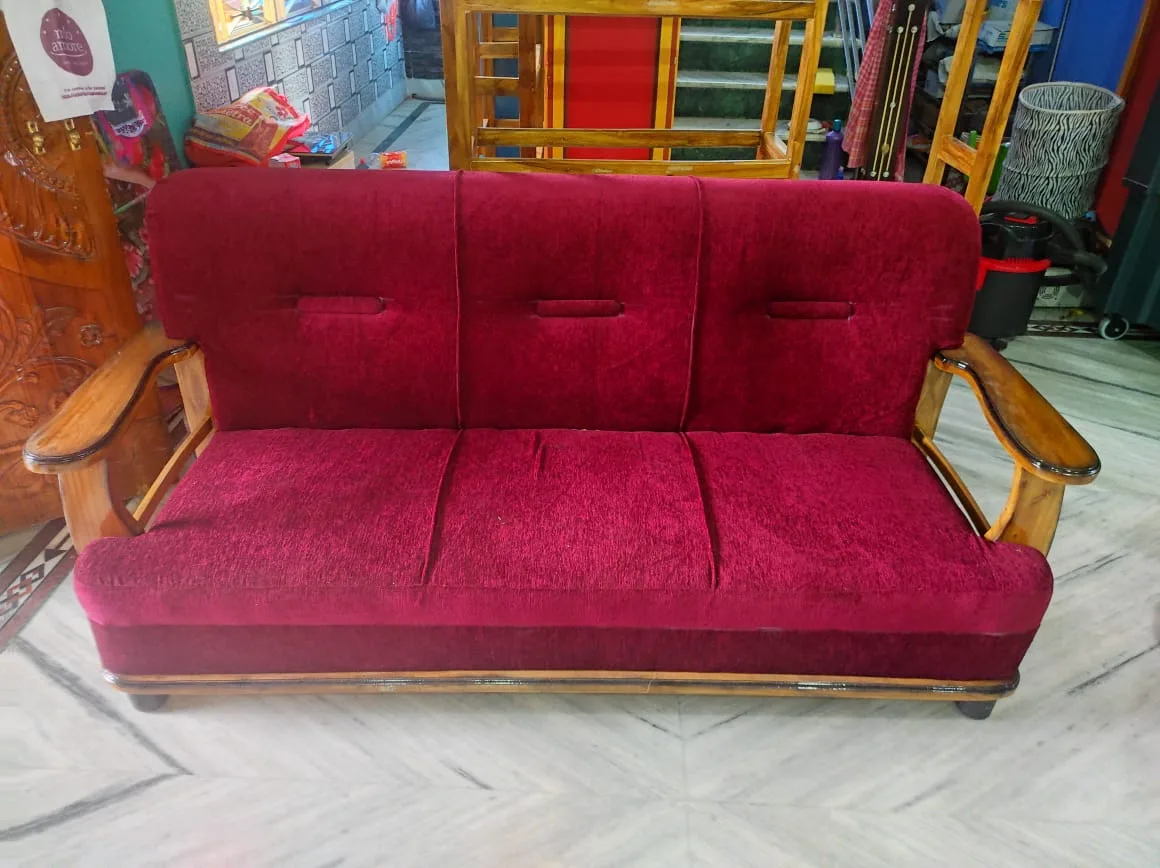 Beautiful 5 Seater Sofa Set For Sale