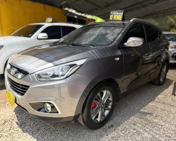Hyundai Tucson i35