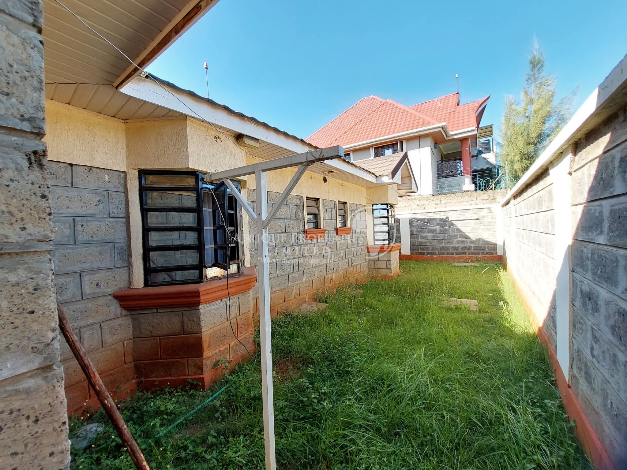 Spacious 3-Bedroom Bungalow with SQ for Sale on Ruiru Bypass