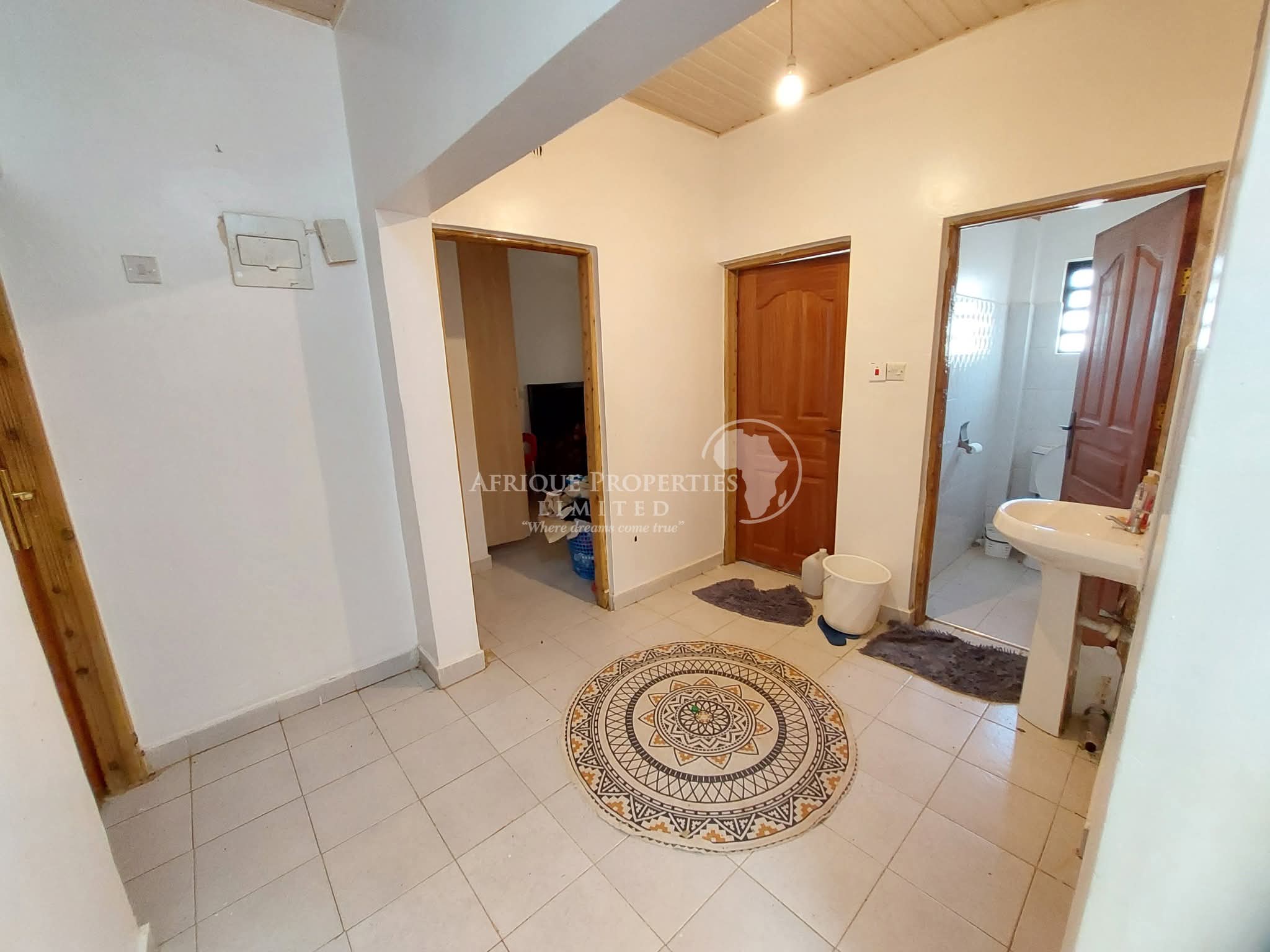 Spacious 3-Bedroom Bungalow with SQ for Sale on Ruiru Bypass