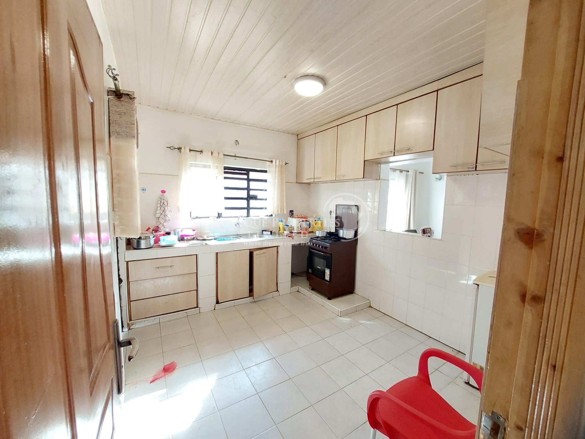 Spacious 3-Bedroom Bungalow with SQ for Sale on Ruiru Bypass