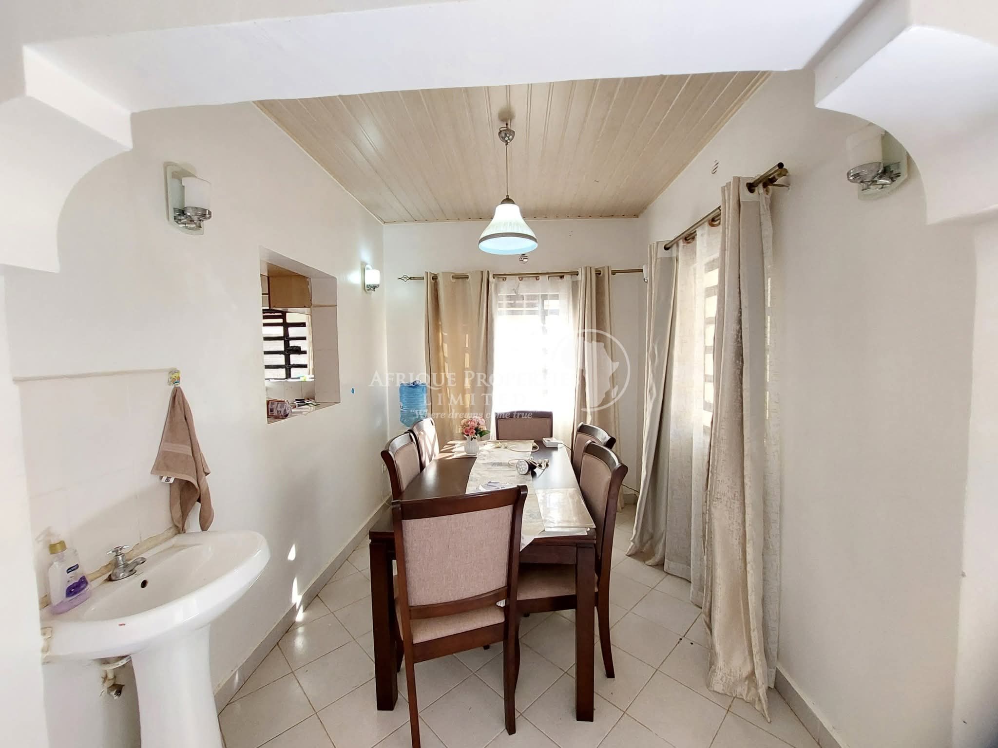Spacious 3-Bedroom Bungalow with SQ for Sale on Ruiru Bypass