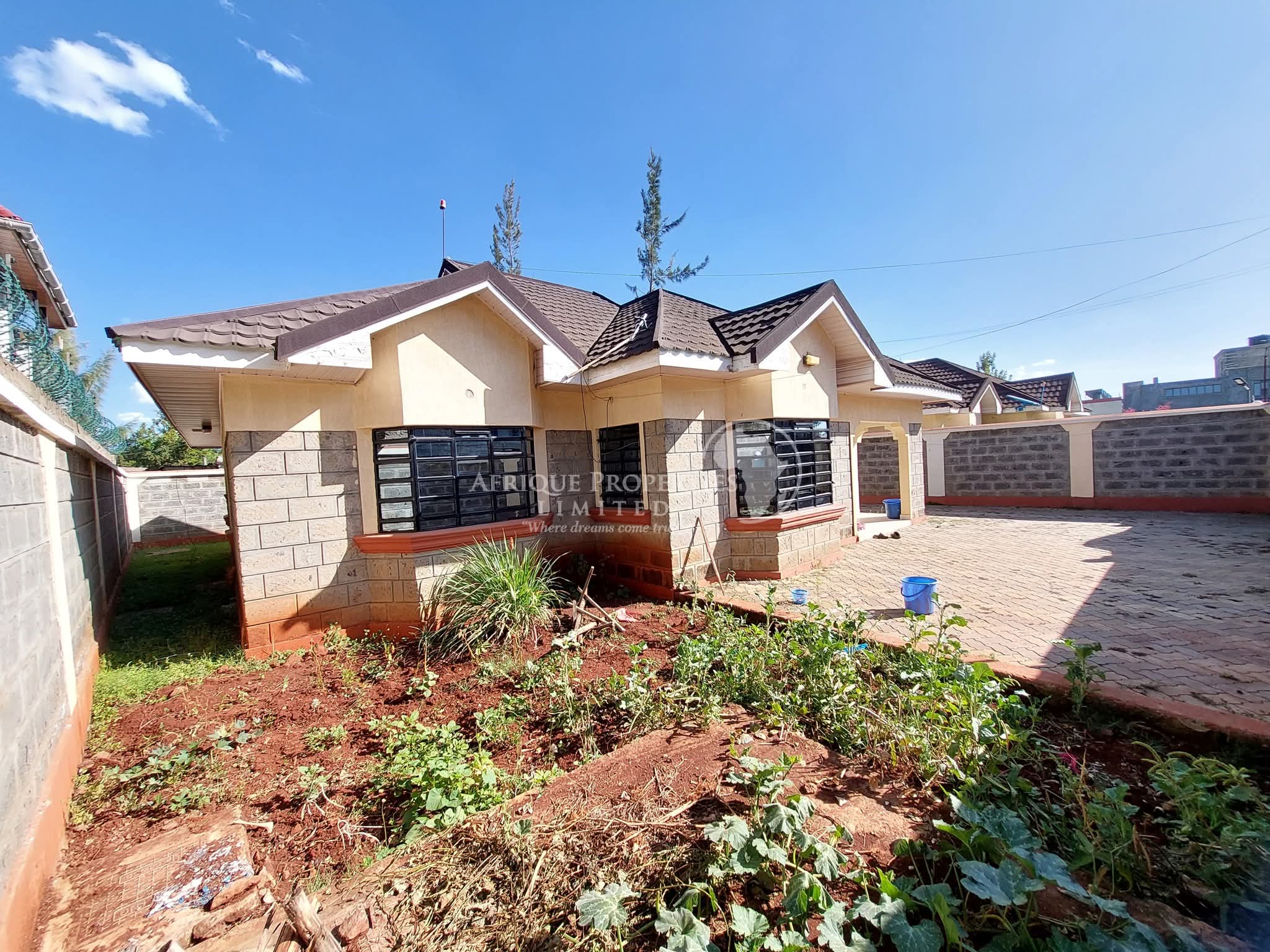 Spacious 3-Bedroom Bungalow with SQ for Sale on Ruiru Bypass