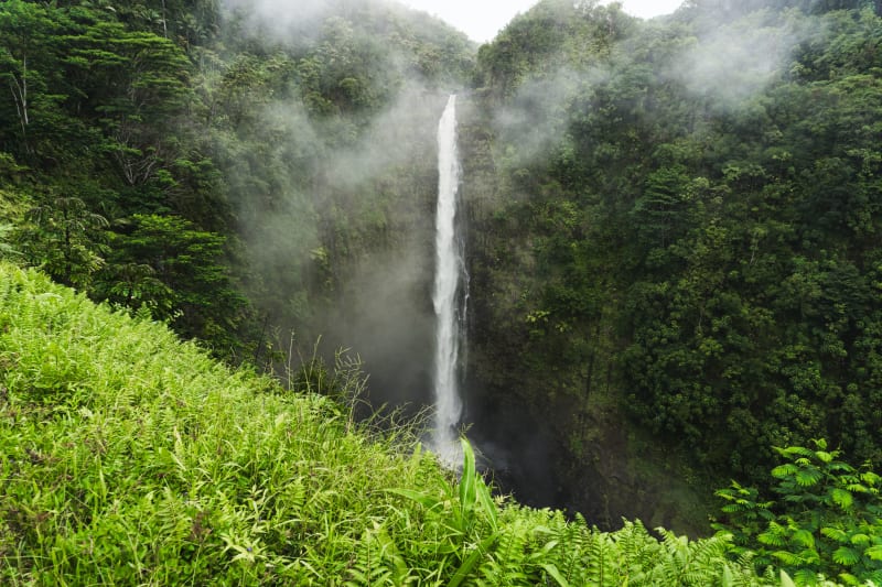 ʻAkaka Falls