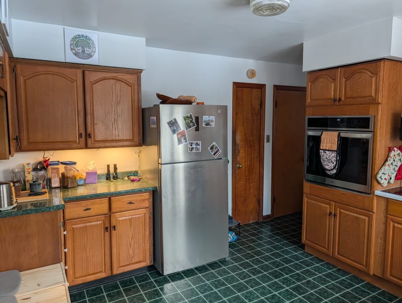 Kitchen counter and dishware