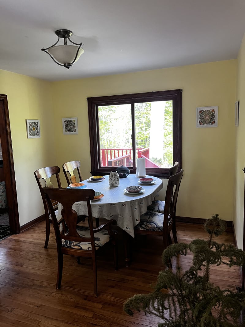 Dining area, second angle